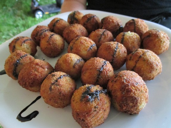 Arancini with balsamic reduction